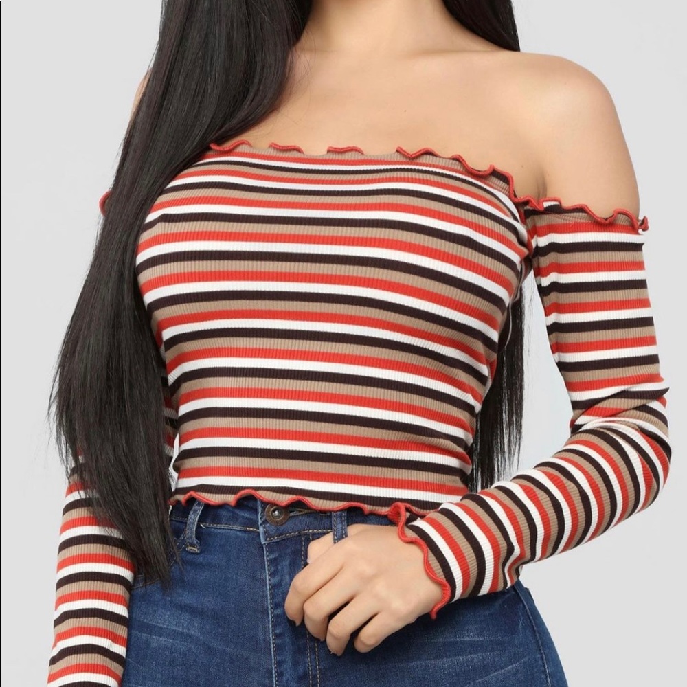 Fashion nova cropped off the shoulder top